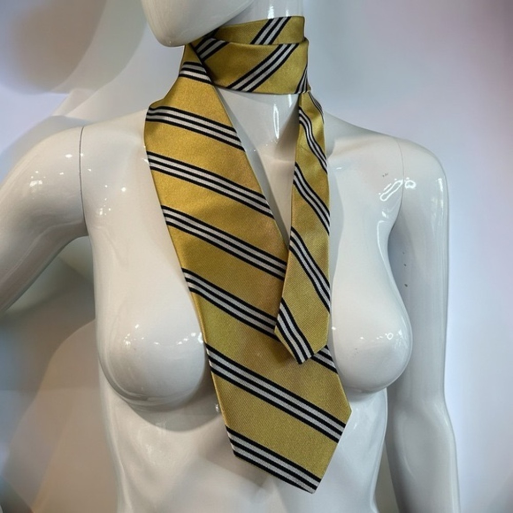 NWT Brooks Brothers Silk Power Tie